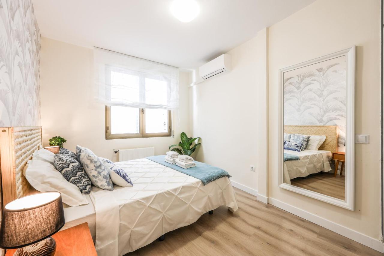 Tirso De Molina Apartamento Madrid Exterior foto